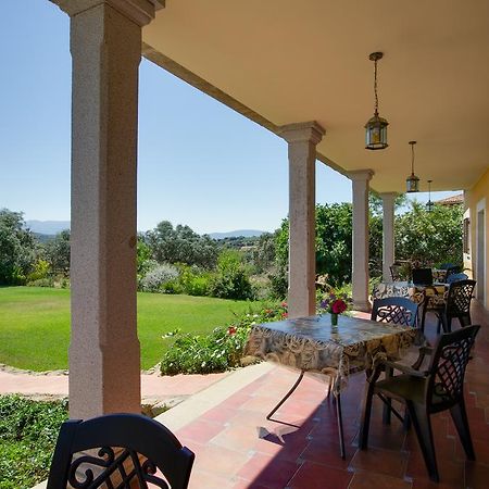 Apartamentos El Jardin Del Poeta Guijo de Granadilla Rom bilde