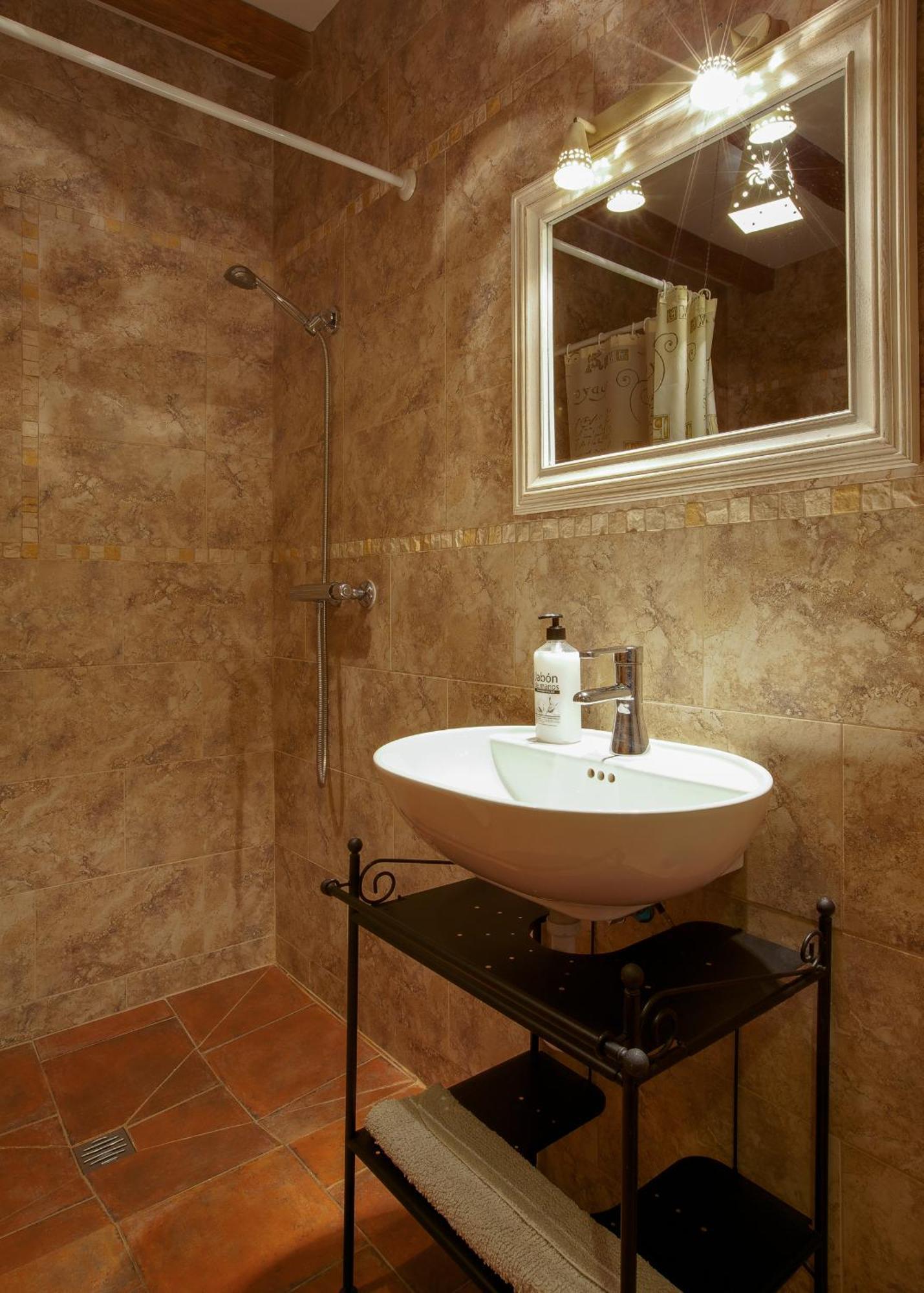 Apartamentos El Jardin Del Poeta Guijo de Granadilla Rom bilde
