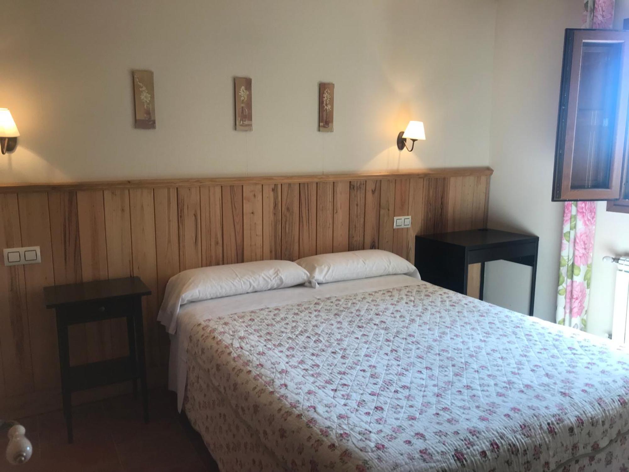 Apartamentos El Jardin Del Poeta Guijo de Granadilla Eksteriør bilde
