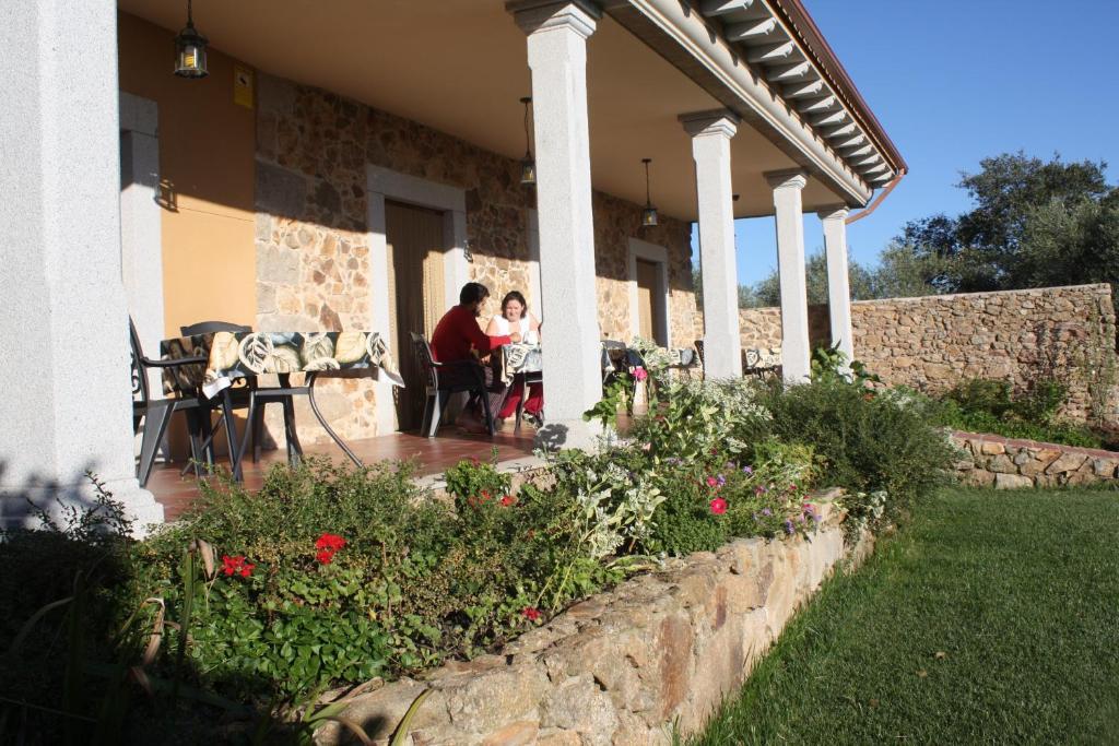 Apartamentos El Jardin Del Poeta Guijo de Granadilla Rom bilde